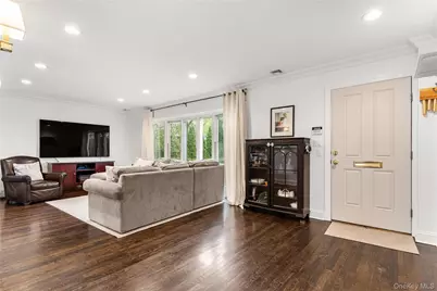 4 Southway, Hartsdale, NY 10530 - Photo 2
