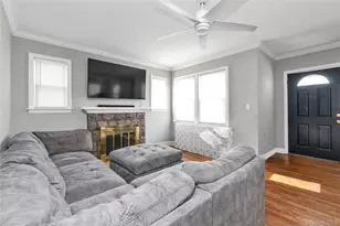 1125 Esther St, Franklin Square, NY 11010 - Photo 4