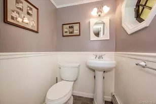 2 Richard Ln, Huntington, NY 11743 - Photo 8