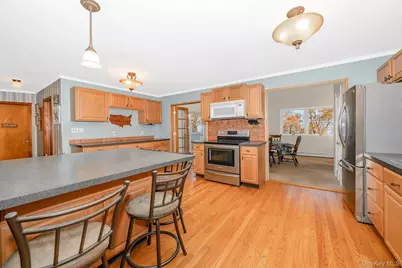 116 E 13th Street, Huntington Station, NY 11746 - Photo 10