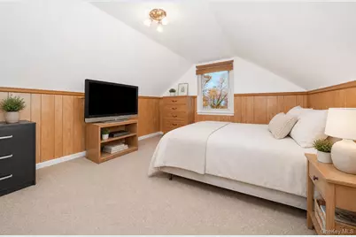 116 E 13th Street, Huntington Station, NY 11746 - Photo 24