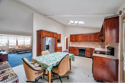 2566 Nelson Drive, Seaford, NY 11783 - Photo 18