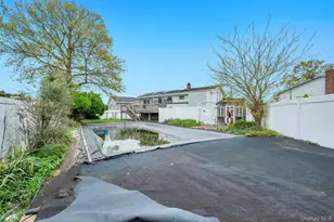 2566 Nelson Dr, Seaford, NY 11783 - Photo 6