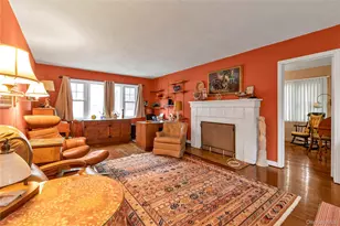 165 Linmouth Rd, Malverne, NY 11565 - Photo 2