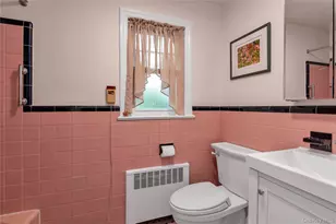 165 Linmouth Rd, Malverne, NY 11565 - Photo 14