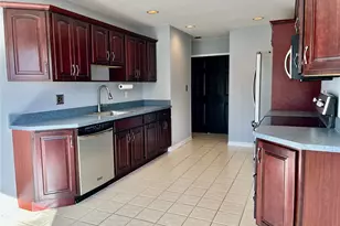 132 Fairfield Dr, Holbrook, NY 11741 - Photo 8