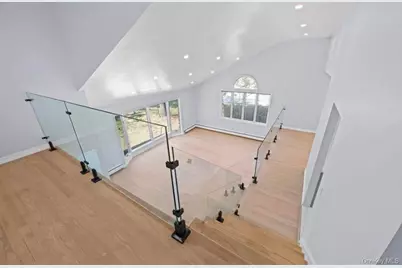 [Address not provided], Valley Stream, NY 11581 - Photo 4