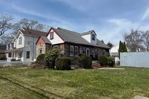 2571 Beltagh Ave, North Bellmore, NY 11710 - Photo 4