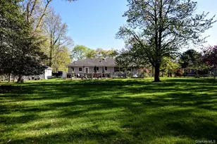 5 Stillwood Rd, Brookhaven, NY 11719 - Photo 18