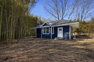 452 Montauk Hwy, East Quogue, NY 11942 - Photo 20