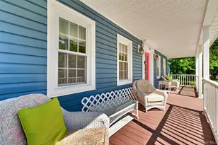 25 Susan Ln, Poughkeepsie, NY 12603 - Photo 2