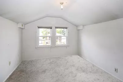 515 Elm Street, West Hempstead, NY 11552 - Photo 20