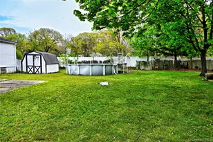 40 Hawkins Rd, Centereach, NY 11720 - Photo 34