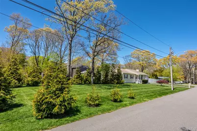 405 Puritan Drive, Yaphank, NY 11967 - Photo 4