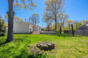 405 Puritan Dr, Yaphank, NY 11967 - Photo 12