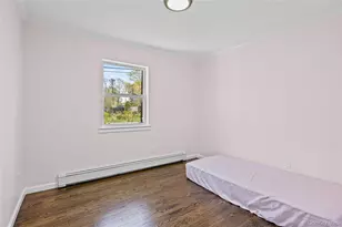 405 Puritan Dr, Yaphank, NY 11967 - Photo 34