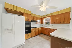 147 Mile Square Rd, Yonkers, NY 10701 - Photo 4