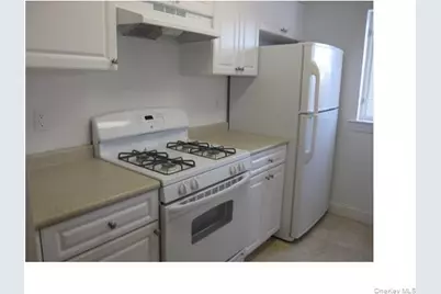 202 Tondo Circle #202, Harriman, NY 10926 - Photo 2