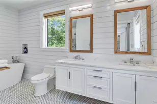 37 Wakeman Rd, Hampton Bays, NY 11946 - Photo 14