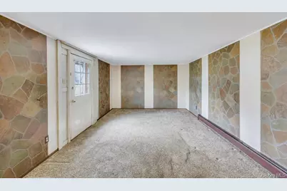 344 Boyle Road, Selden, NY 11784 - Photo 10
