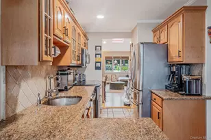 35 Jeremy Cir, Nesconset, NY 11767 - Photo 4