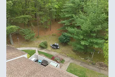 938 Skyline Drive, Coram, NY 11727 - Photo 36