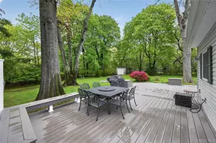 1 Tufts Pl, Greenlawn, NY 11740 - Photo 22