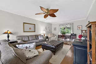 1 Tufts Pl, Greenlawn, NY 11740 - Photo 4