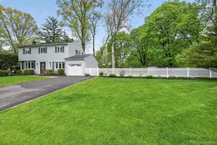 1 Tufts Pl, Greenlawn, NY 11740 - Photo 2