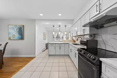 147 New York Avenue, West Hempstead, NY 11552 - Photo 12