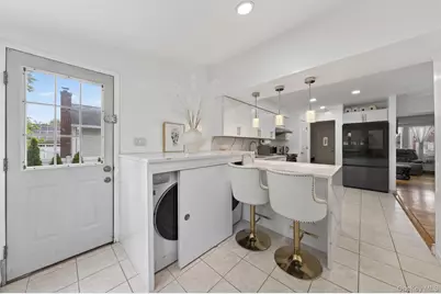 147 New York Avenue, West Hempstead, NY 11552 - Photo 16