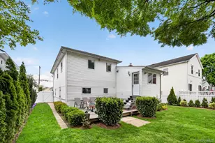 147 New York Ave, West Hempstead, NY 11552 - Photo 36