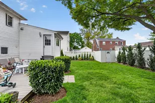147 New York Ave, West Hempstead, NY 11552 - Photo 40