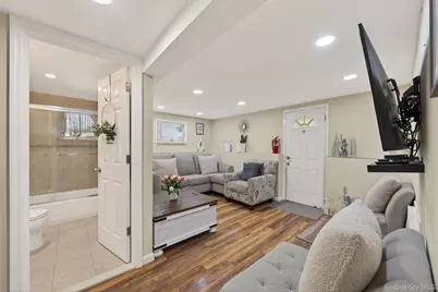 147 New York Avenue, West Hempstead, NY 11552 - Photo 22