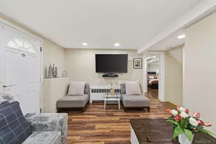147 New York Ave, West Hempstead, NY 11552 - Photo 26