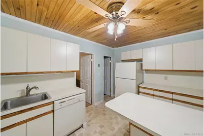 6661 74th Street, Middle Village, NY 11379 - Photo 12