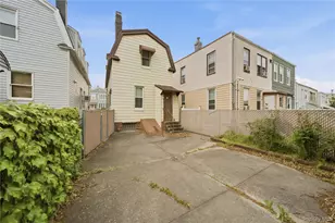 66-61 74th St, Middle Village, NY 11379 - Photo 6