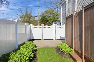 20 Camp Dr, Selden, NY 11784 - Photo 46