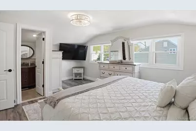 20 Camp Drive, Selden, NY 11784 - Photo 14