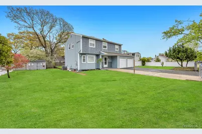 25 Gould Road, Centereach, NY 11720 - Photo 2