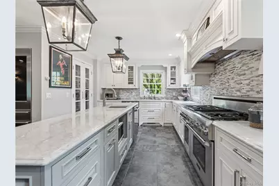 140 Remington Road, Manhasset, NY 11030 - Photo 8