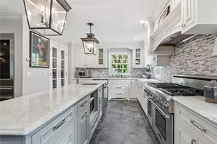 140 Remington Rd, Manhasset, NY 11030 - Photo 8