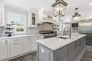 140 Remington Rd, Manhasset, NY 11030 - Photo 12