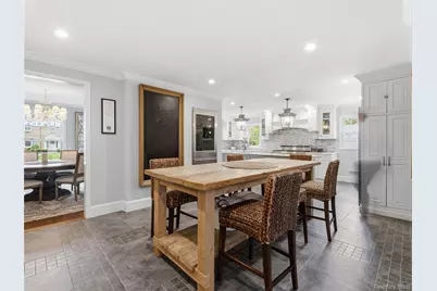 140 Remington Road, Manhasset, NY 11030 - Photo 16