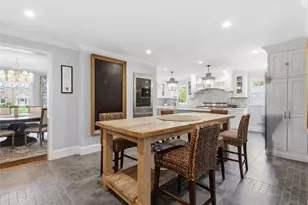 140 Remington Rd, Manhasset, NY 11030 - Photo 16