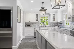 140 Remington Rd, Manhasset, NY 11030 - Photo 10