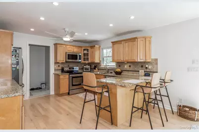 12 Midvale Avenue, Port Jefferson, NY 11777 - Photo 6
