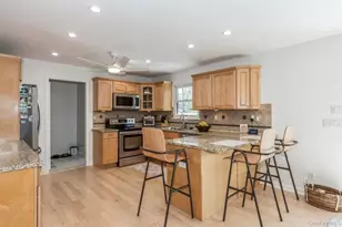12 Midvale Ave, Port Jefferson, NY 11777 - Photo 6
