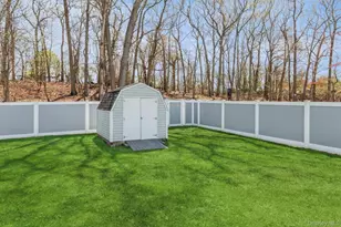 12 Midvale Ave, Port Jefferson, NY 11777 - Photo 24