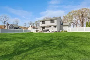 12 Midvale Ave, Port Jefferson, NY 11777 - Photo 22